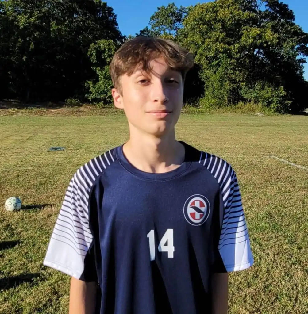 Photo of OSNAS Soccer player, Derek Serrano.